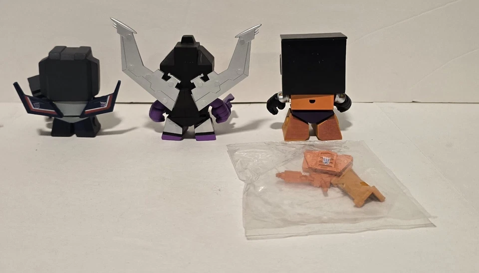 Hasbro The Loyal Subjects Transformers Series 1-2 Thundercracker/Sharpnel Rare - Image 4 of 4