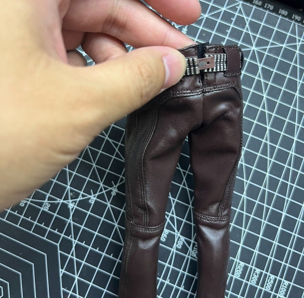 1/6 Leather Pants Outfits HotToys Johnny Silverhand