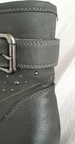 Schwarz-graue Kunstleder 👢 Stiefeletten, 8 cm Absatz, Gr. 42 passt bis Gr. 43 - Bild 24 von 24