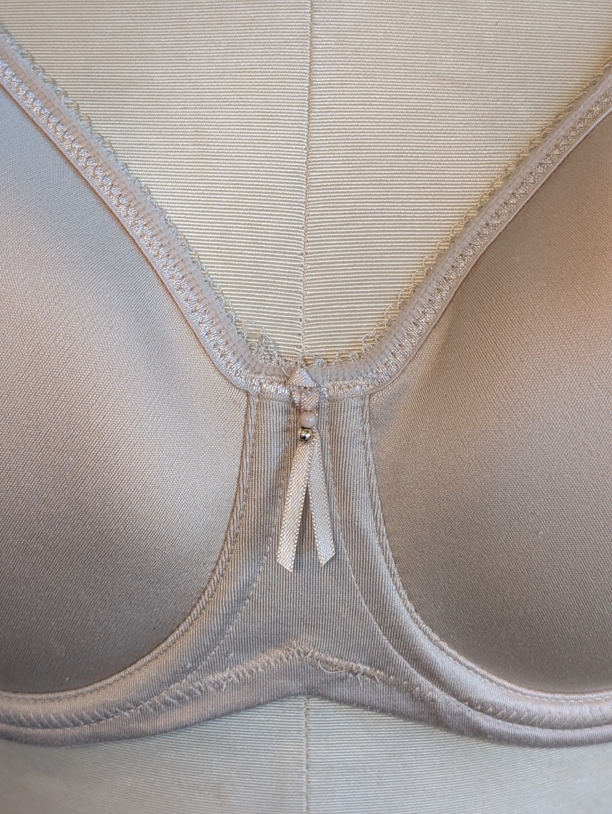 Wacoal 32DD Basic Beauty Seamless Underwire Sand … - image 3