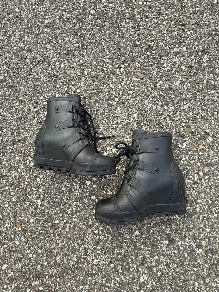 Sorel Joan of Arctic Wedge II Rubber Boots  Black Size 7  Waterproof Lace Wedge - Image 2 of 4
