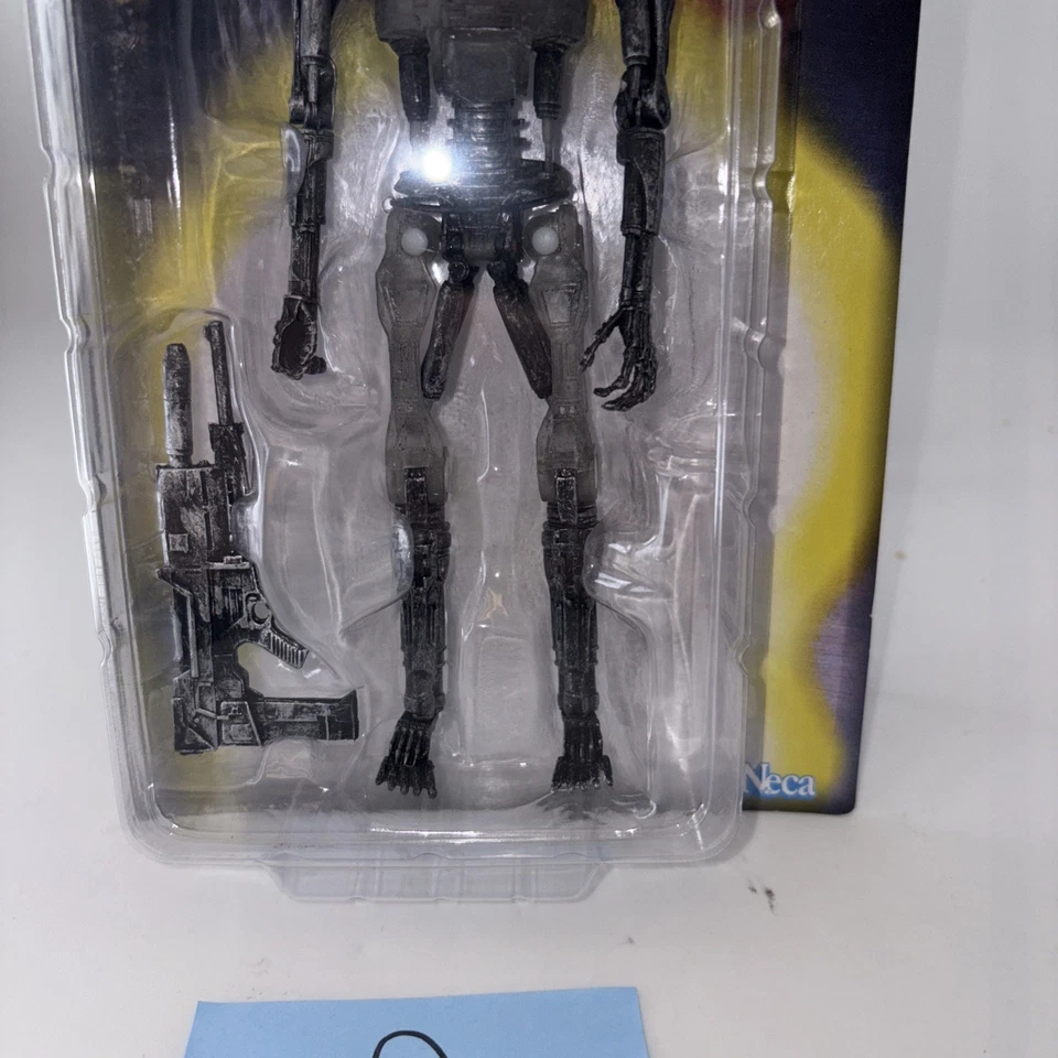 NECA Terminator 2 Endoglow Terminator 2015 Neca Exclusive Glow In The Dark #B - Image 4 of 4