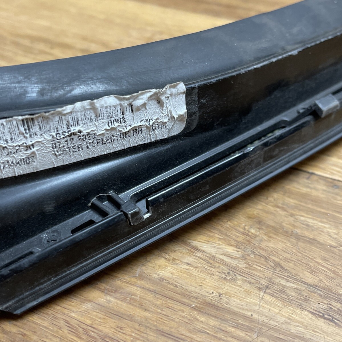 ?2021-2023 MERCEDES GLE53 AMG RIGHT WINDSHIELD PILLAR 1676902208 