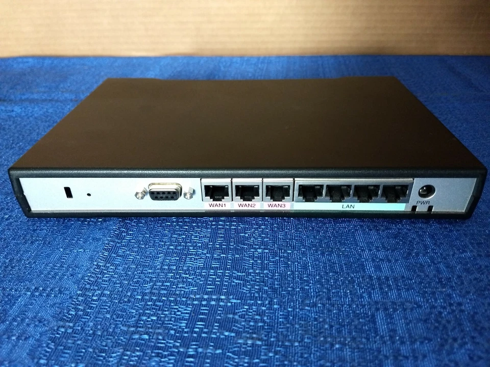 Peplink Balance 30 Router BPL-030 - Image 4 of 4