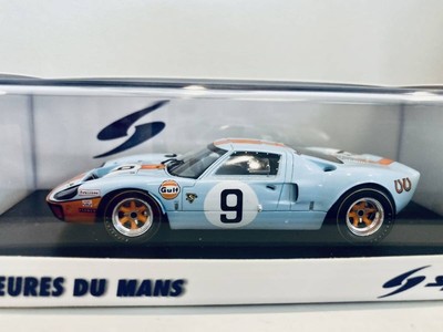 1/18 Spark Ford GT 40 No.9 Winner 24H Le Mans 1968 P. Rodriguez - L.  Bianchi Car Model 