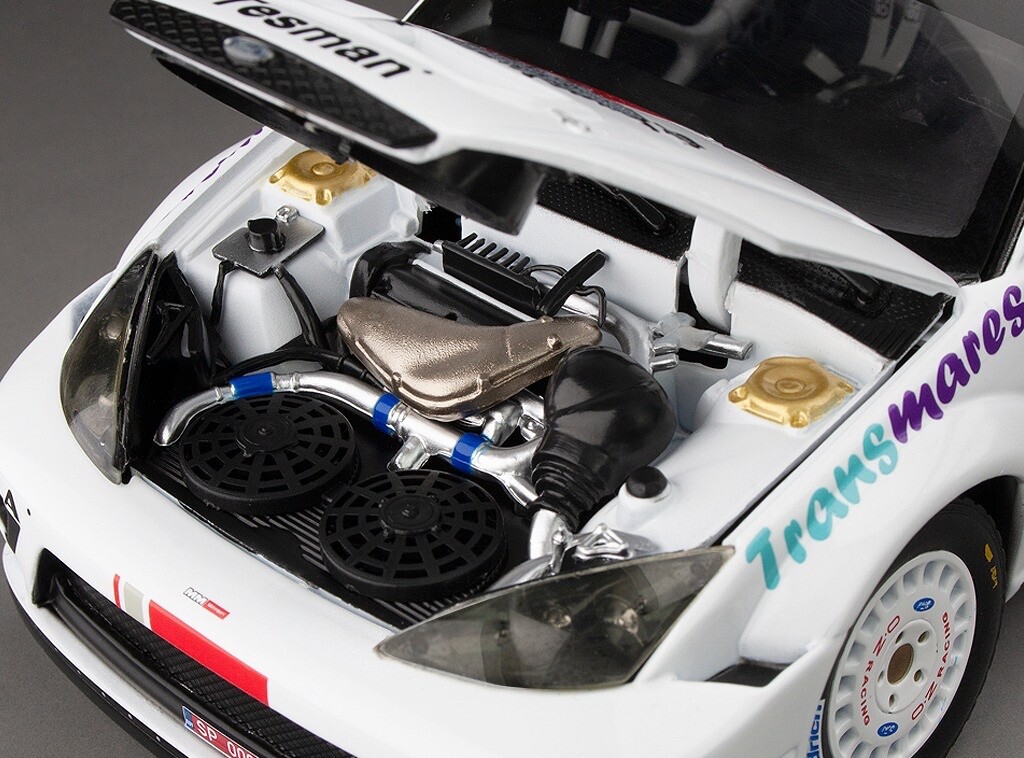 サンスター SUN STAR 1/18 フォード フォーカス RS 2012 Amazon