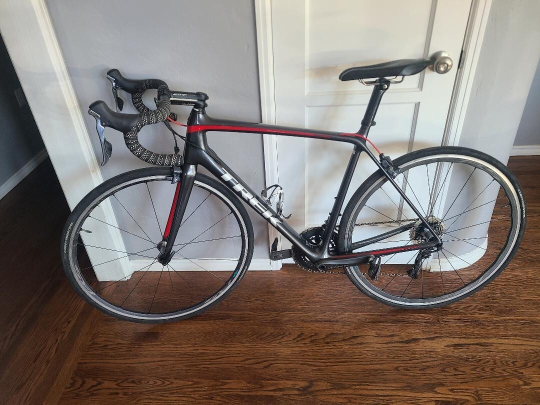 Trek Emonda SL 56 Large Ultegra brakes 105 Component's Tubeless