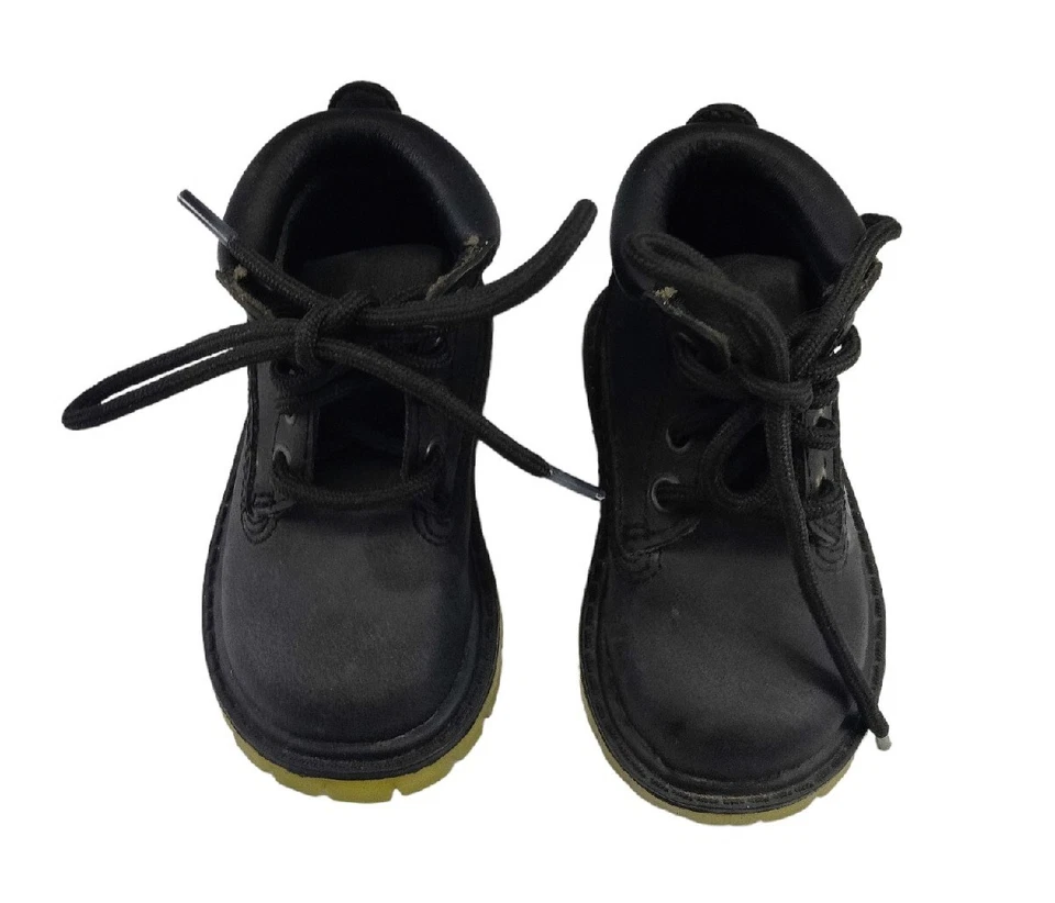 Botas de imitación de cuero negras para niños Connection Dale bebé talla 2 Foto 2 de 4