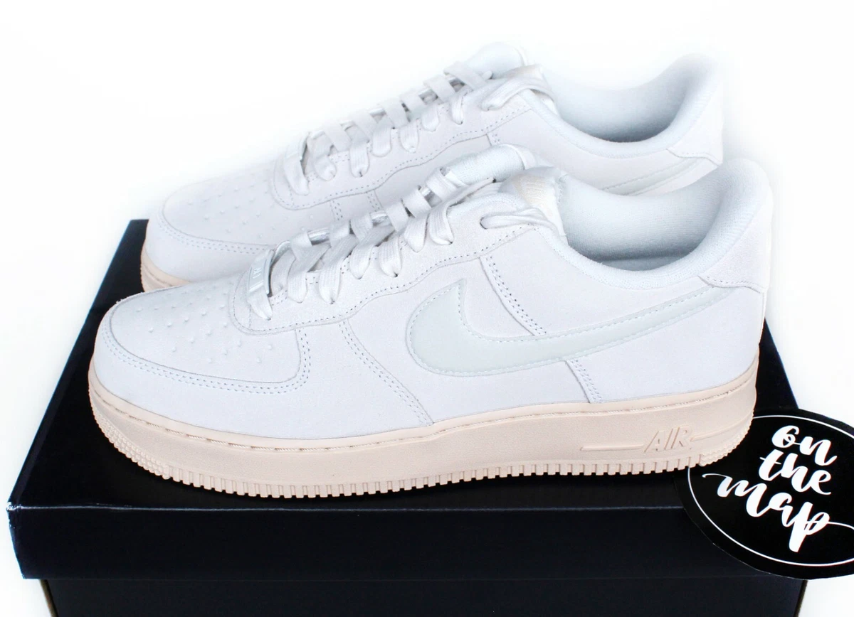 Nike Womens Air Force 1 '07 (Summit White/Summit White/Sail/Wolf Grey) 13.5