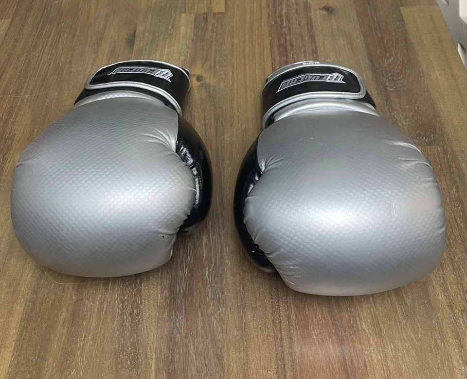 Revgear Gloves 16 Ounce Pro Training MMA Bags Pads Mitts - Image 3 of 4