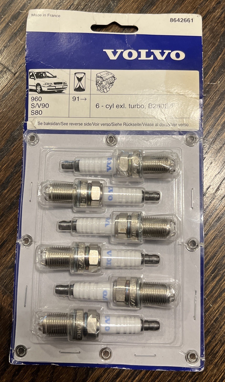 NEW Volvo Spark Plugs 8642661 B1