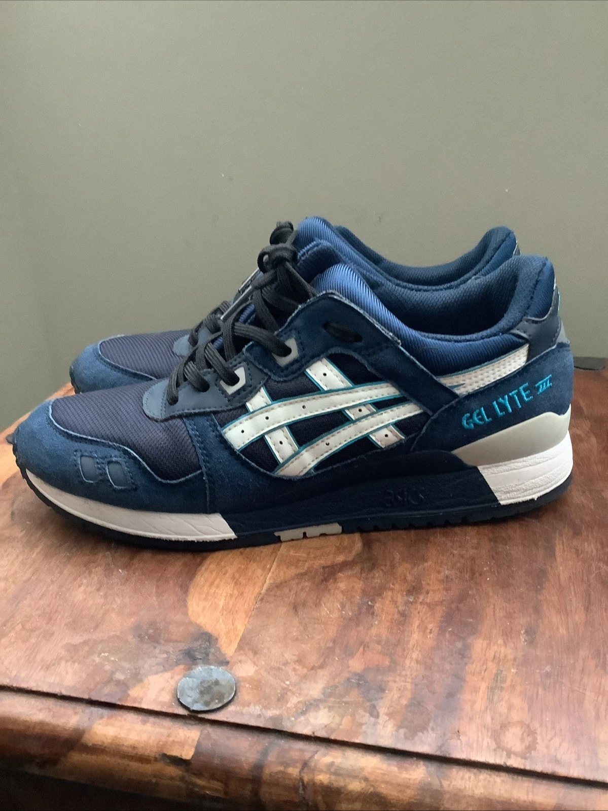 Scarpe da ginnastica ASICS Gel Lyte III taglia UK 7