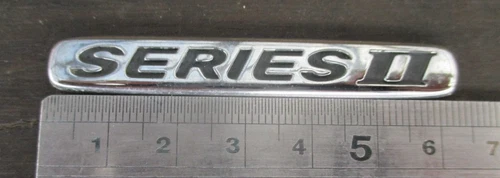 GENUINE HOLDEN VT VX SERIES 2 BOOT BADGE ONLY - Picture 2 of 3