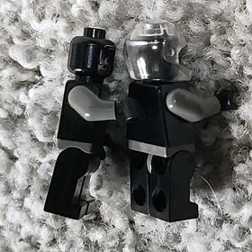 Silver Droid x2 6977 6905 6969 2965 Insectoids Space LEGO Minifigure Figure