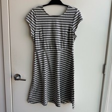 Old Navy Gray and White Striped Short Sleeve Fit and Flare Dress Size L