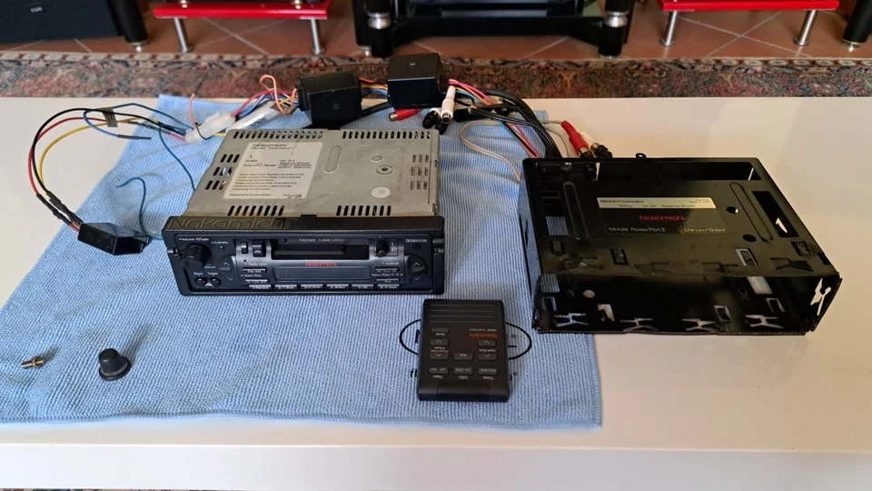 NAKAMICHI MTD1 CON POWER PORT 3 TELECOMANDO E AUTORADIO SONY  XR-CA800 OMAGGIO - Immagine 4 di 4