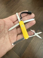Excellent Victorinox Cavalier Yellow 58mm w/ Black Lanyard
