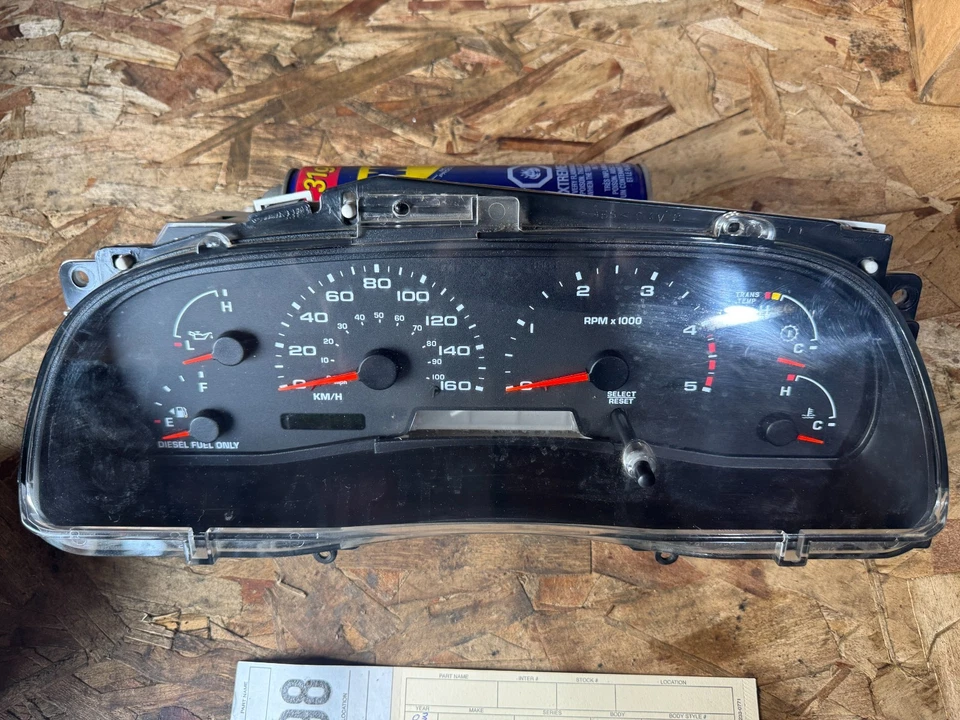 Cuadro de instrumentos velocímetro diésel Ford F350 Super Duty 2003-2004 Foto 2 de 4