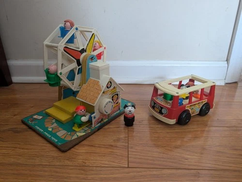 Vintage Fisher-Price Ferris Wheel Toy w/ Music WORKING Figures & Minibus Classic