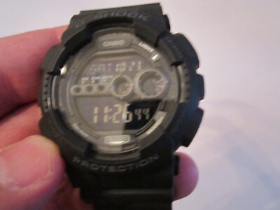 VINTAGE CASIO 3263 ILLUMINATOR WATCH -  BBA-33