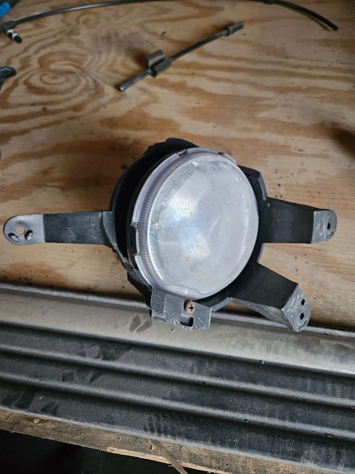 Conjunto de luces antiniebla - TYC 19-5991-00 regular para Chevrolet Cruze 11-14 Foto 4 de 4