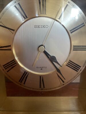 Vintage Seiko Quartz Mantle Clock Gold Tone Desk Clock Sweeping