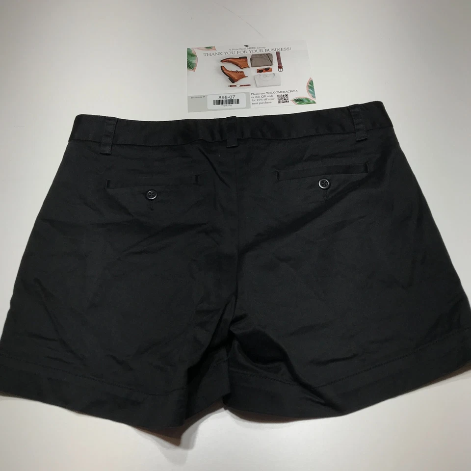 Lord & Taylor Shorts Womens Size 6 Black Flat Front Chino Mid Rise Midi EUC - Image 2 of 4