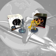 Quantum Mechanix Alien Xenomorph & Ellen Ripley Q-Fig