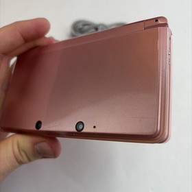 Nintendo 3DS Handheld Video Game Console Pink CTR-001 (USA) W Charger Stylus