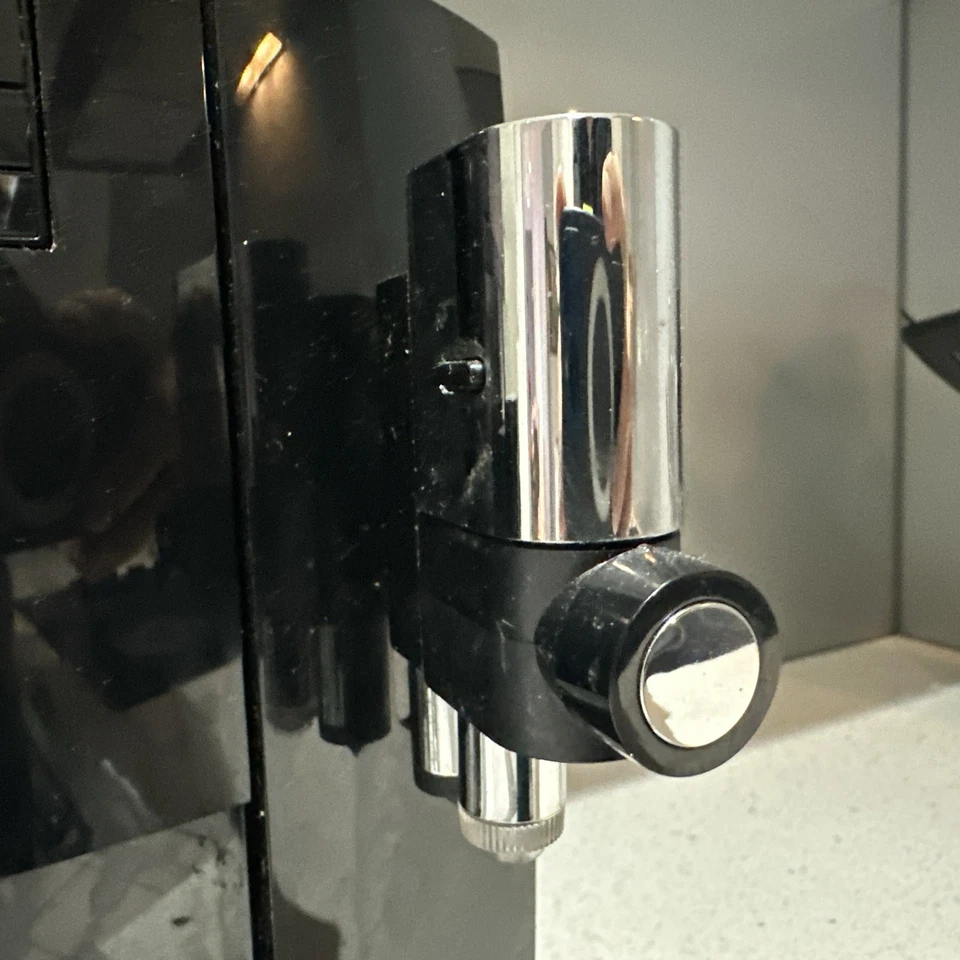 Jura E8 Household Fully Automatic Espresso Machine Piano Black Type 760 - image 4 of 4