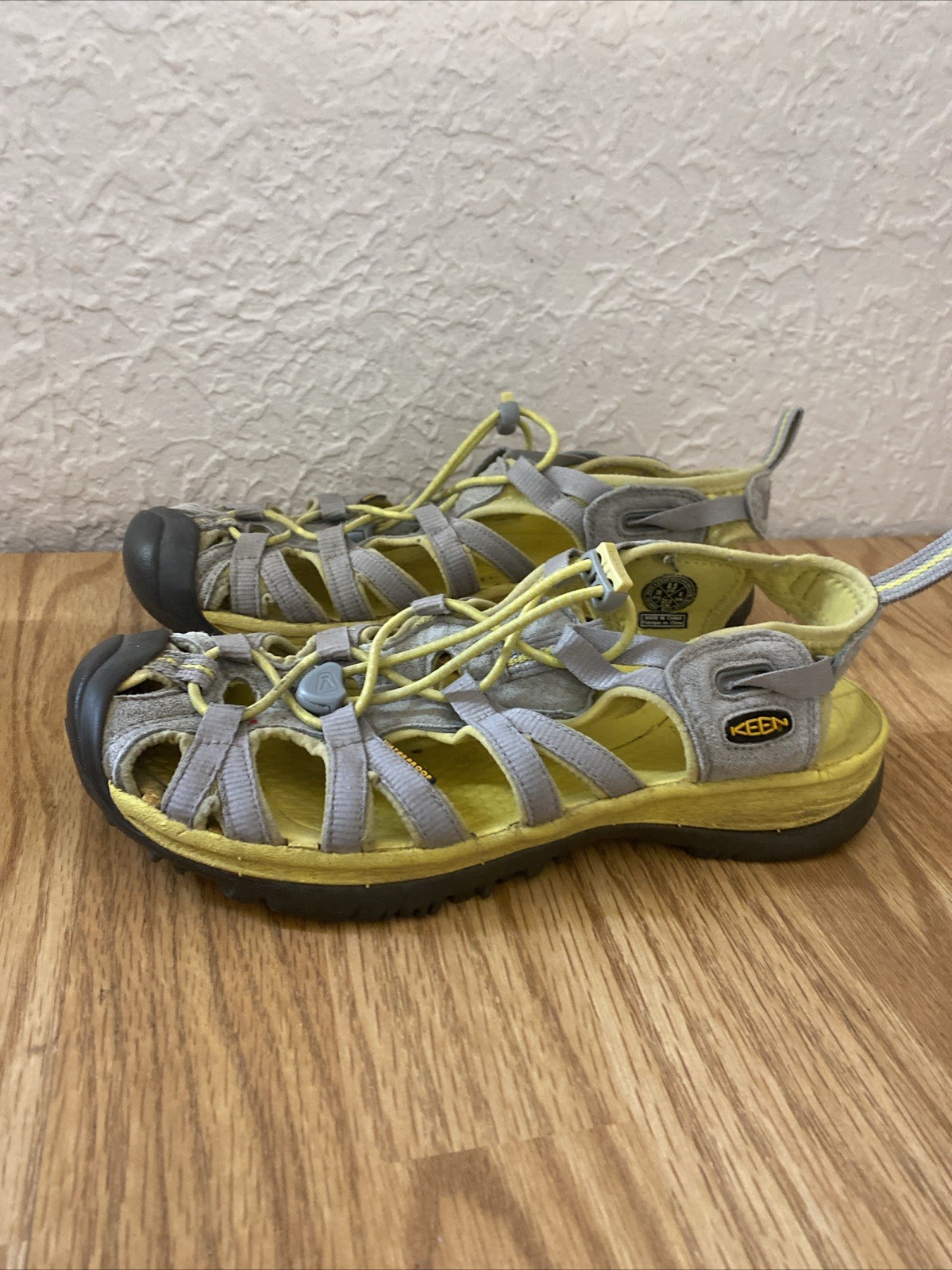 Sandali sportivi KEEN Whisper donna taglia 8 5 grigio giallo escursionismo spiaggia viaggio
