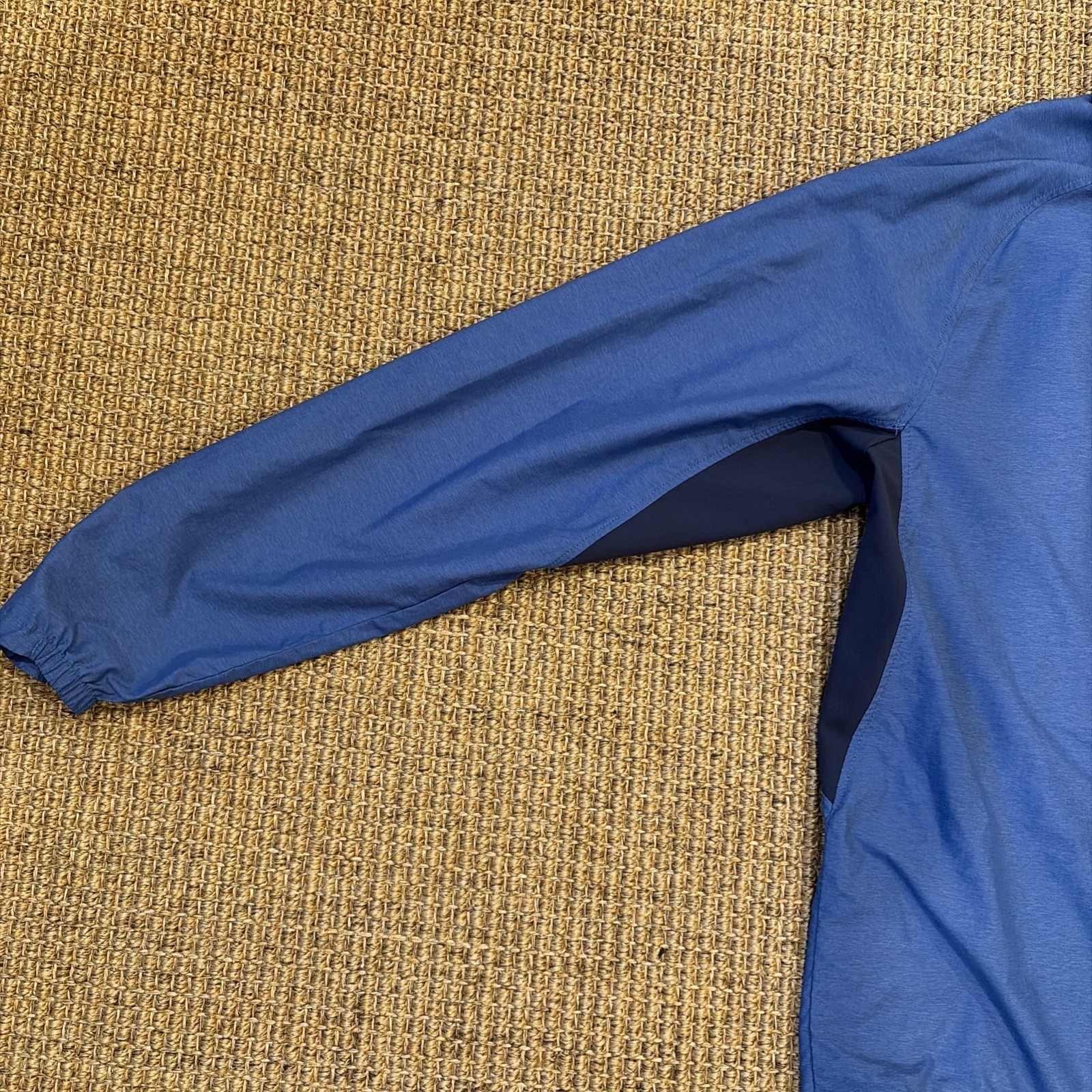Men’s Peter Millar Pullover Size Medium - image 3