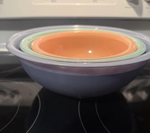 Vintage Pyrex Clear Bottom Mixing Bowls Set Of Three #324, 325, 326