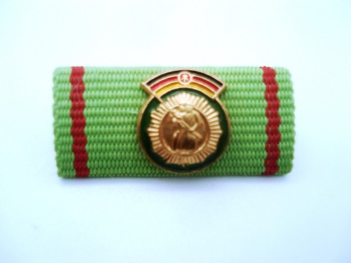 east german DDR police medal order Ehrenzeichen Volkspolizei Sign Of Honor clasp - Imagen 4 de 4