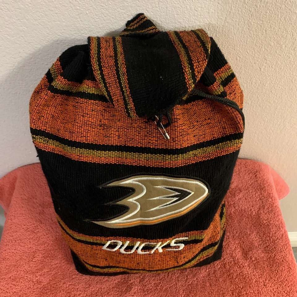 Mochila tejida negra y naranja ANAHEIM DUCKS equipo de hockey NHL Foto 2 de 4