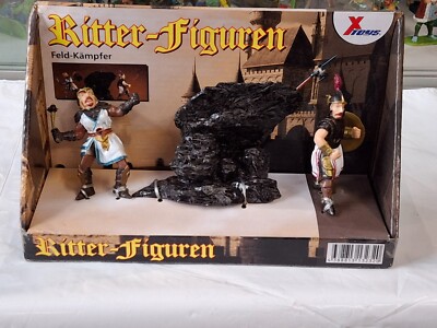 XToys: Ritter Figuren, Feldkämpfer, Kunststoff auf Display