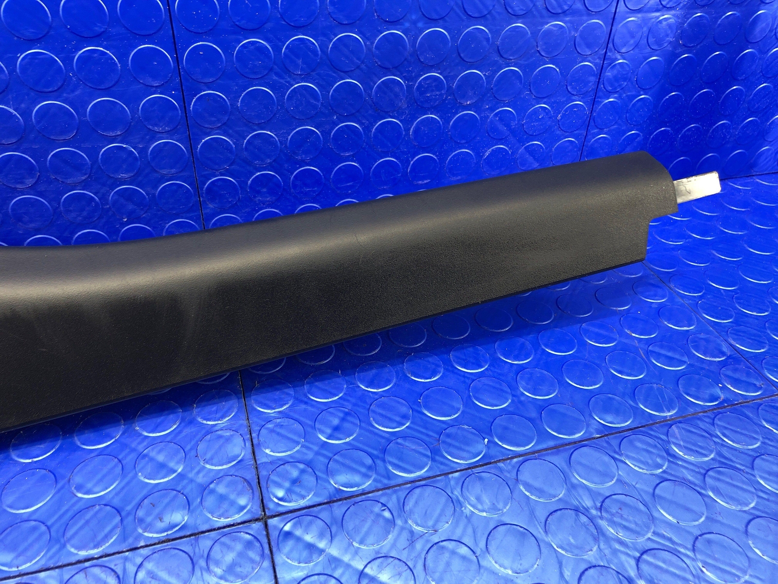 2014-2019 BMW I8 OEM FRONT LEFT DOOR SILL PLATE TRIM PANEL COVER 51477314937