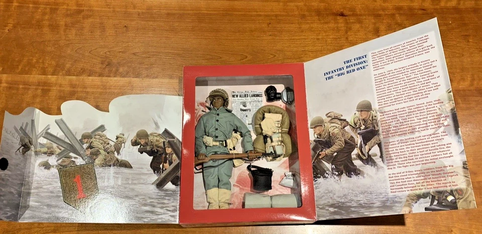 Hasbro GI Joe 12" Classic Collection D-Day Salute AA Ethnic Version 1997 Mint - Image 4 of 4