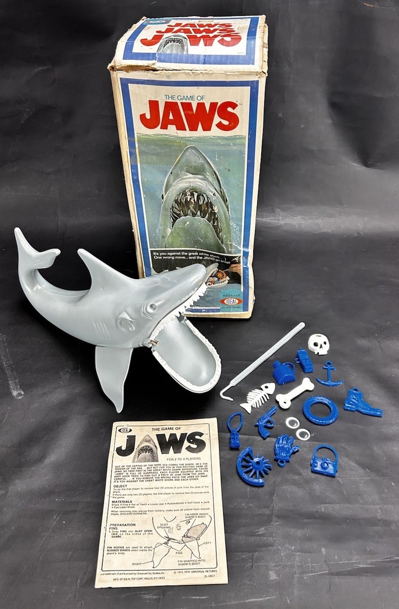Vintage 1975 Ideal The Game Of Jaws Complete