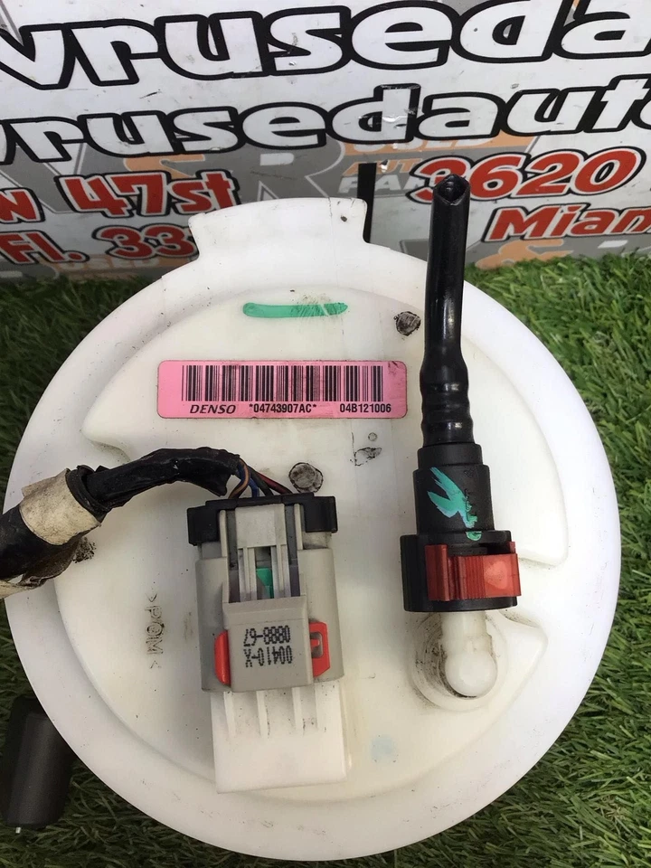 ✅ Bomba de combustible Dodge Journey 2018 PN: 04743907AC OEM Foto 2 de 4