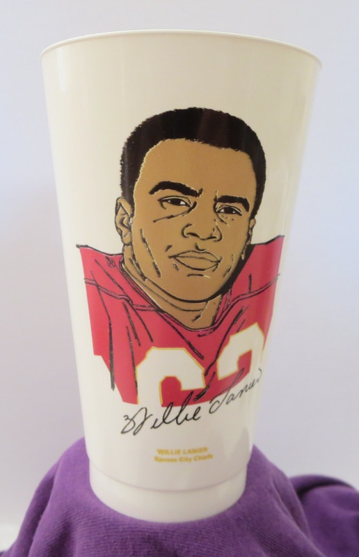 1972 NFL Slurpee Cup Willie Lanier Kansas City Chiefs 7-11 Collectible HOF