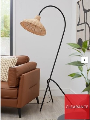 Gewölbte Stehlampe mit Rattanschirm - - schwarze moderne Boho Stehlampe - 165 cm