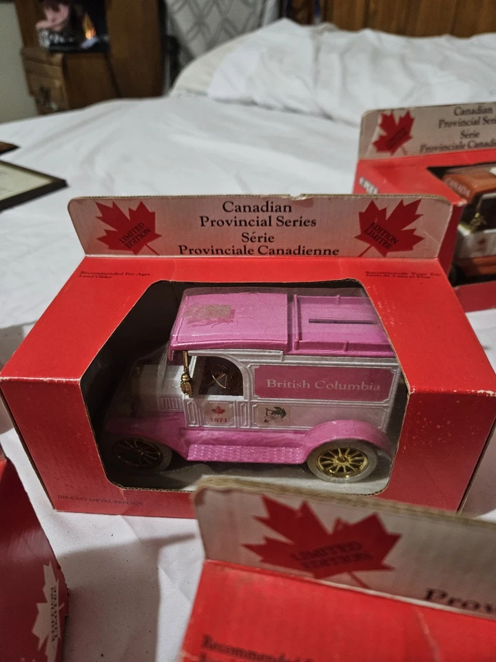 ERTL 1913 Ford Modelo T Banco Provincial Canadiense de Monedas. Juego completo. Caja Original Foto 2 de 4