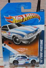 Hot Wheels 2011 HW Racing ’92 Ford Mustang White