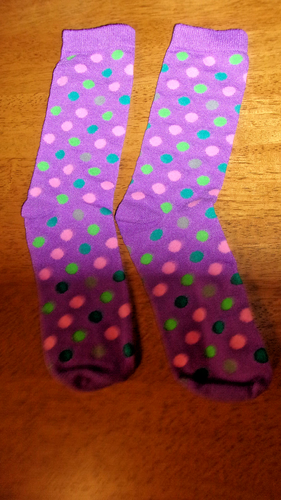 Lot of 2 Hanes Youth Socks Size Large Mid Calf (Crew) Socks - Polka Dots - Picture 8 of 8