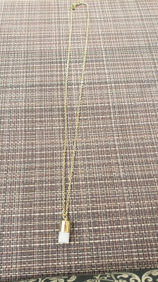 Collar Largo Talbots Piedra Cuarzo Rosa Colgante Tono Dorado Cadena Usado Foto 2 de 4