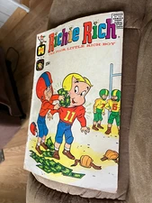 RICHIE RICH THE POOR LITTLE RICH BOY #100 FOOTBALL COVER HARVEY 1970 NICE!!!