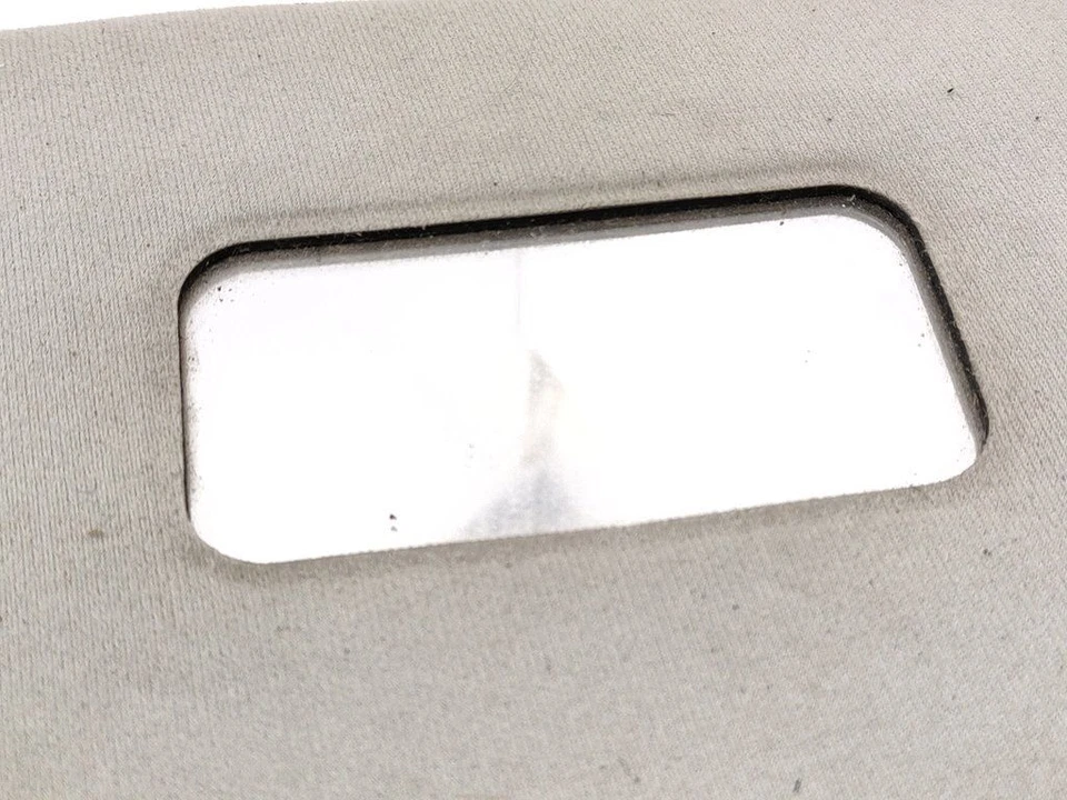 Mazda 929 HC 3.0 V6 118kW Benzin 1989 LHD Vorne Rechts Sonnenblende Abdeckung - Изображение 2 из 4