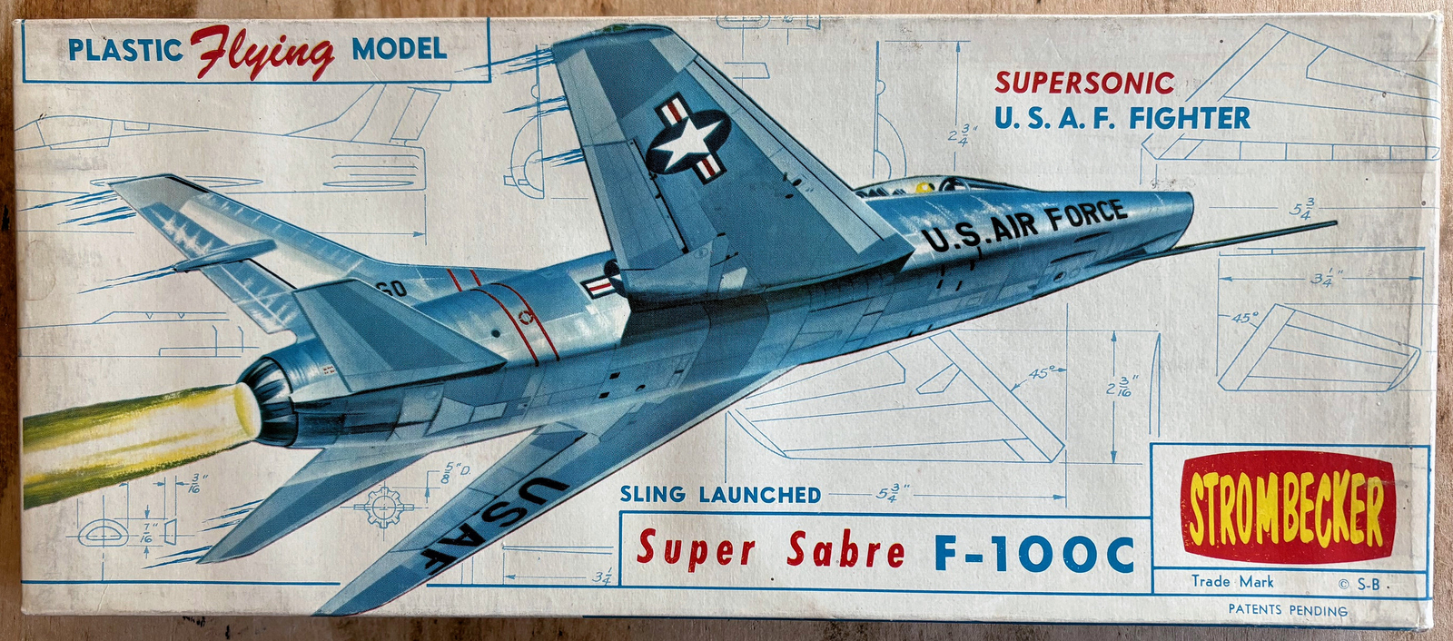 STROMBECKER NORTH AMERICAN F-100C SUPER SABRE JET PLASTIC MODEL KIT SM50-89 1960