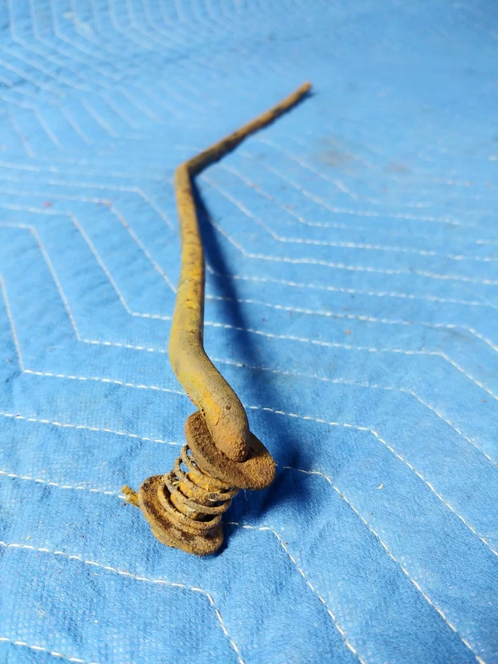 1950 1951 1952 International Harvester L110 hood holder prop rod used parts - Image 4 of 4